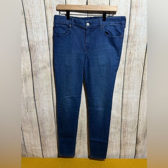 Mott & Bow Denim - Women's Mott & Bow Jeans